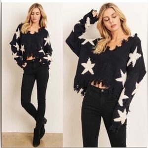⭐ Starry Distressed Crop Sweater Cozy Knit Raw hem size Medium